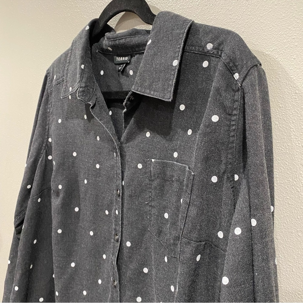 Torrid Polka Dot Button Front Chambray Shirt Grey… - image 2